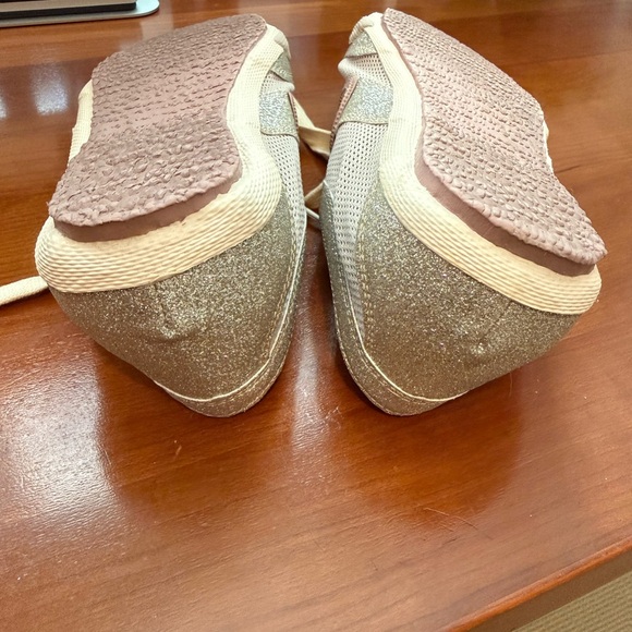 ARO women’s mesh and glitter sneaker SZ 40, sparkle and mesh ONCE WORN - Picture 6 of 7